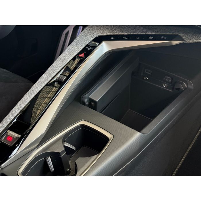 Новий Peugeot 3008 1.2 Hybrid GT 136 к.с. АКПП-6