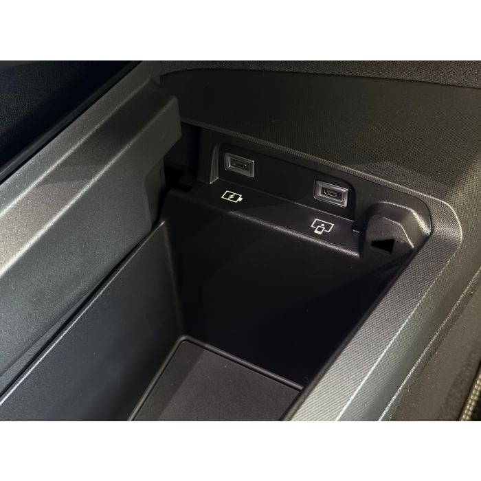 Новий Peugeot 3008 1.2 Hybrid GT 136 к.с. АКПП-6