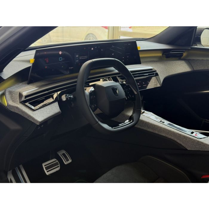 Новий Peugeot 3008 1.2 Hybrid GT 136 к.с. АКПП-6