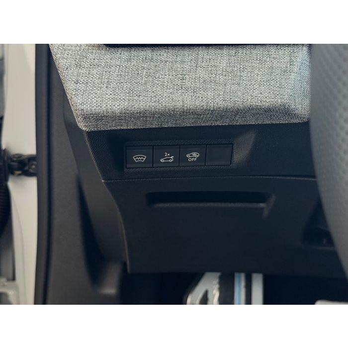 Новий Peugeot 3008 1.2 Hybrid GT 136 к.с. АКПП-6