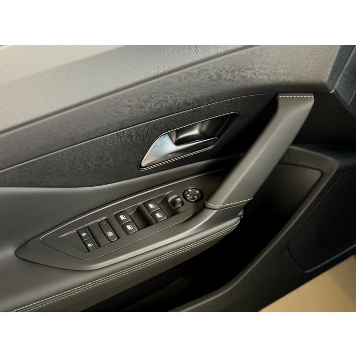 Peugeot 408 1,6 л PureTech (215 к. с.) АКПП-8 GT 2025