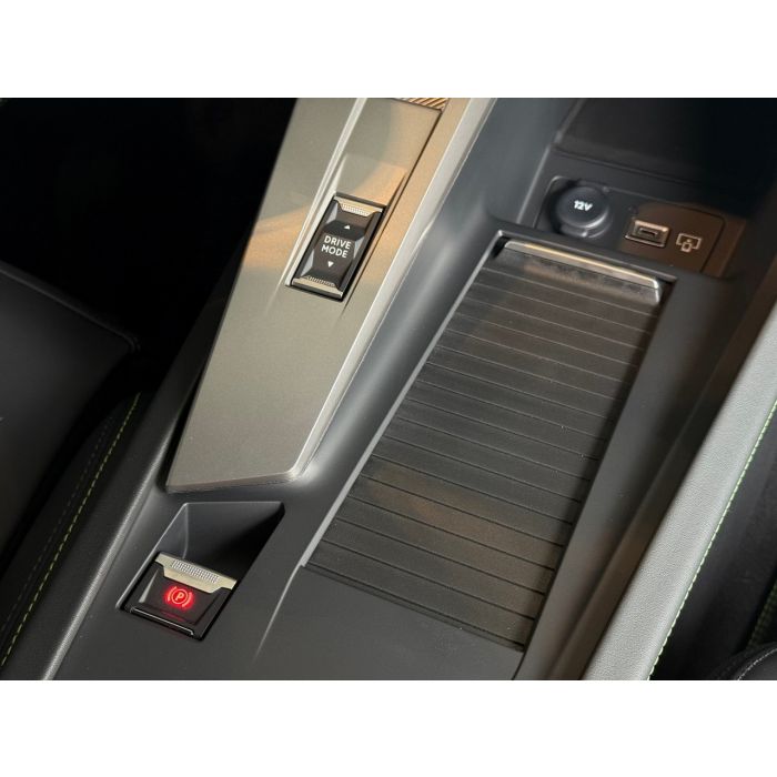Peugeot 408 1,6 л PureTech (215 к. с.) АКПП-8 GT 2025