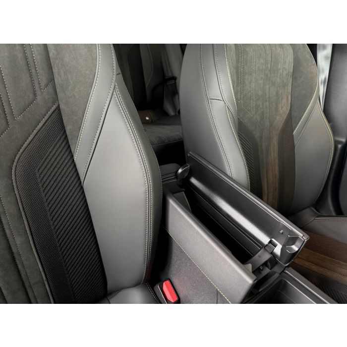 Peugeot 408 1,6 л PureTech (215 к. с.) АКПП-8 GT 2025