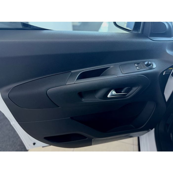 Новий Peugeot Rifter 1.5 BlueHDi 100 S&S MКПП-6 ACTIVE L2 2025