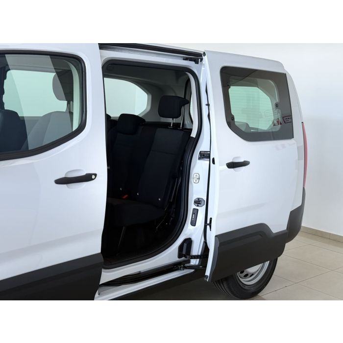 Новий Peugeot Rifter 1.5 BlueHDi 100 S&S MКПП-6 ACTIVE L2 2025