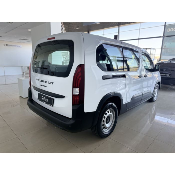 Новий Peugeot Rifter 1.5 BlueHDi 100 S&S MКПП-6 ACTIVE L2 2025
