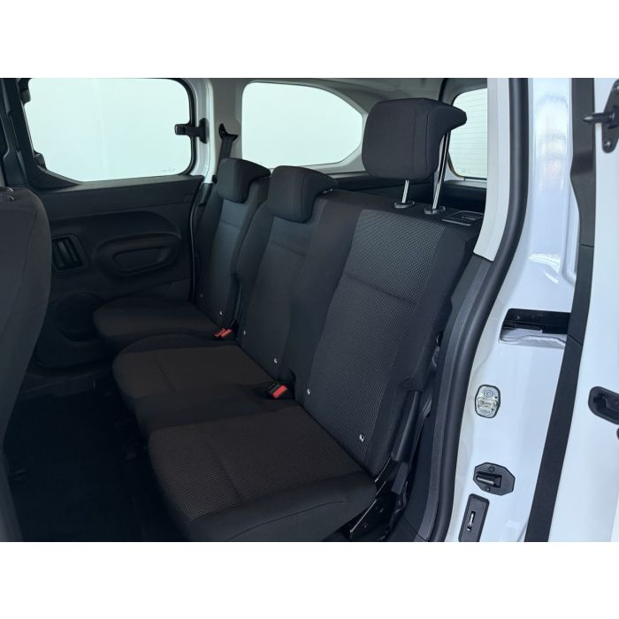 Новий Peugeot Rifter 1.5 BlueHDi 100 S&S MКПП-6 ACTIVE L2 2025