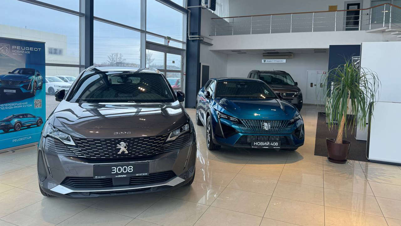 Автосалон «Авто-Імпульс», виставкова зала